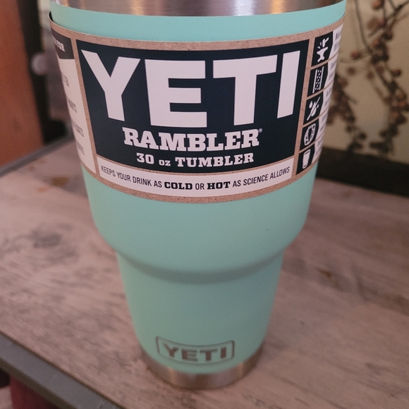 Yeti - Picture 1 of 7